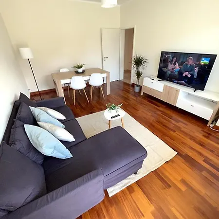 Cozy With Free Parking & Close To Appartement *