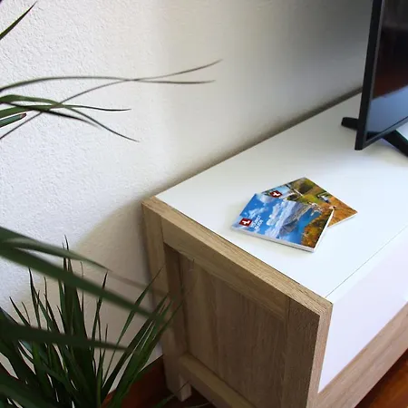 Appartement Cozy With Free Parking & Close To Lugano