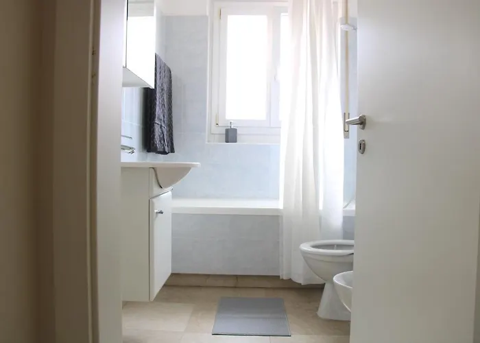 Cozy With Free Parking & Close To Lugano