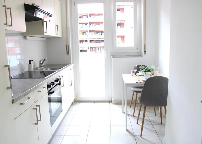 Appartement Cozy With Free Parking & Close To Lugano